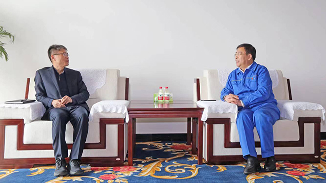 工商銀行洛陽(yáng)分行行長(cháng)潘勇到集團公司走訪(fǎng)座談