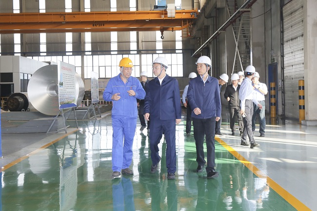 洛陽(yáng)市副市長(cháng)王太鋼一行到萬(wàn)基控股集團調研