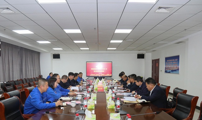 甘肅張掖市委書(shū)記盧小亨一行到萬(wàn)基控股集團調研