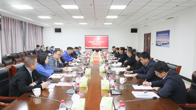 海東市委常委、副市長(cháng)梁榮勃一行到萬(wàn)基控股集團調研