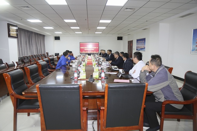 中鋁國際工程股份有限公司副總經(jīng)理劉瑞平一行 到萬(wàn)基控股集團調研