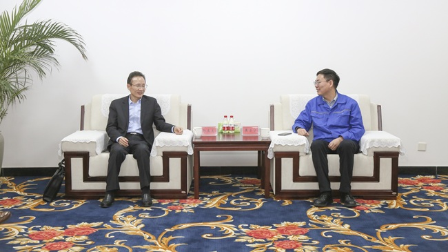 交通銀行河南省分行副行長(cháng)邢玉龍一行到萬(wàn)基控股集團調研