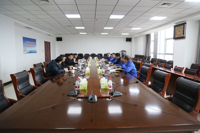 新安縣委副書(shū)記、縣長(cháng)崔占科到萬(wàn)基控股集團調研