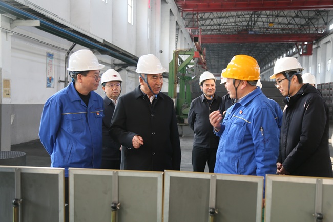 青海省委常委、海東市委書(shū)記烏拉孜別克·熱蘇力汗一行到萬(wàn)基控股集團調研