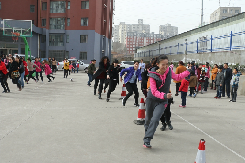 公司工會(huì )組織三八麗人節活動(dòng)掠影