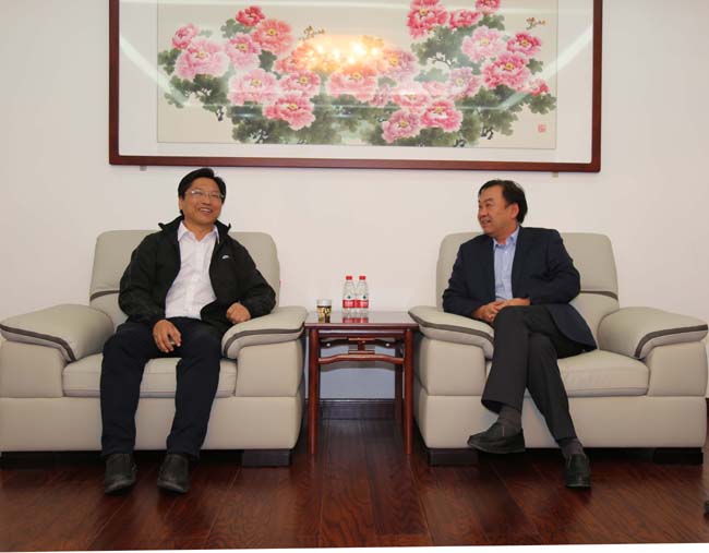 洛陽(yáng)有色金屬加工設計研究院院長(cháng)畢林到萬(wàn)基控股集團交流訪(fǎng)談
