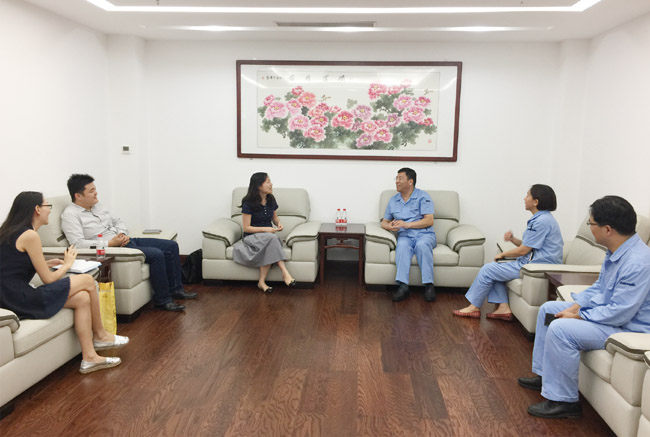 中國銀行新加坡分行高級副總裁陳瑾一行到萬(wàn)基控股洽談合作