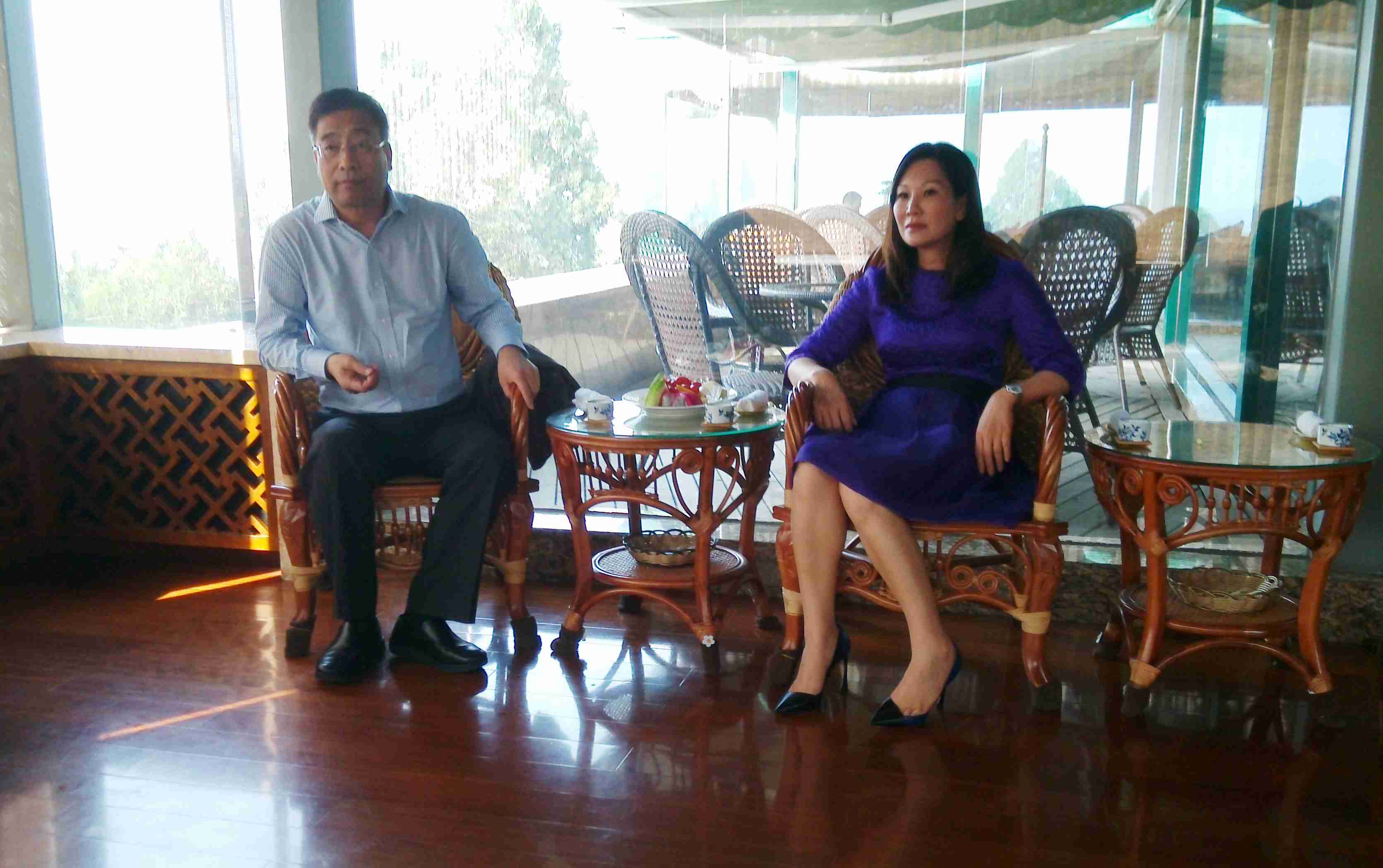 李躍民董事長(cháng)會(huì )見(jiàn)香江集團總裁翟美卿